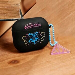 Harry Potter Hogwarts‎ School of Magic AirPods Pro Earbud Headphone Case